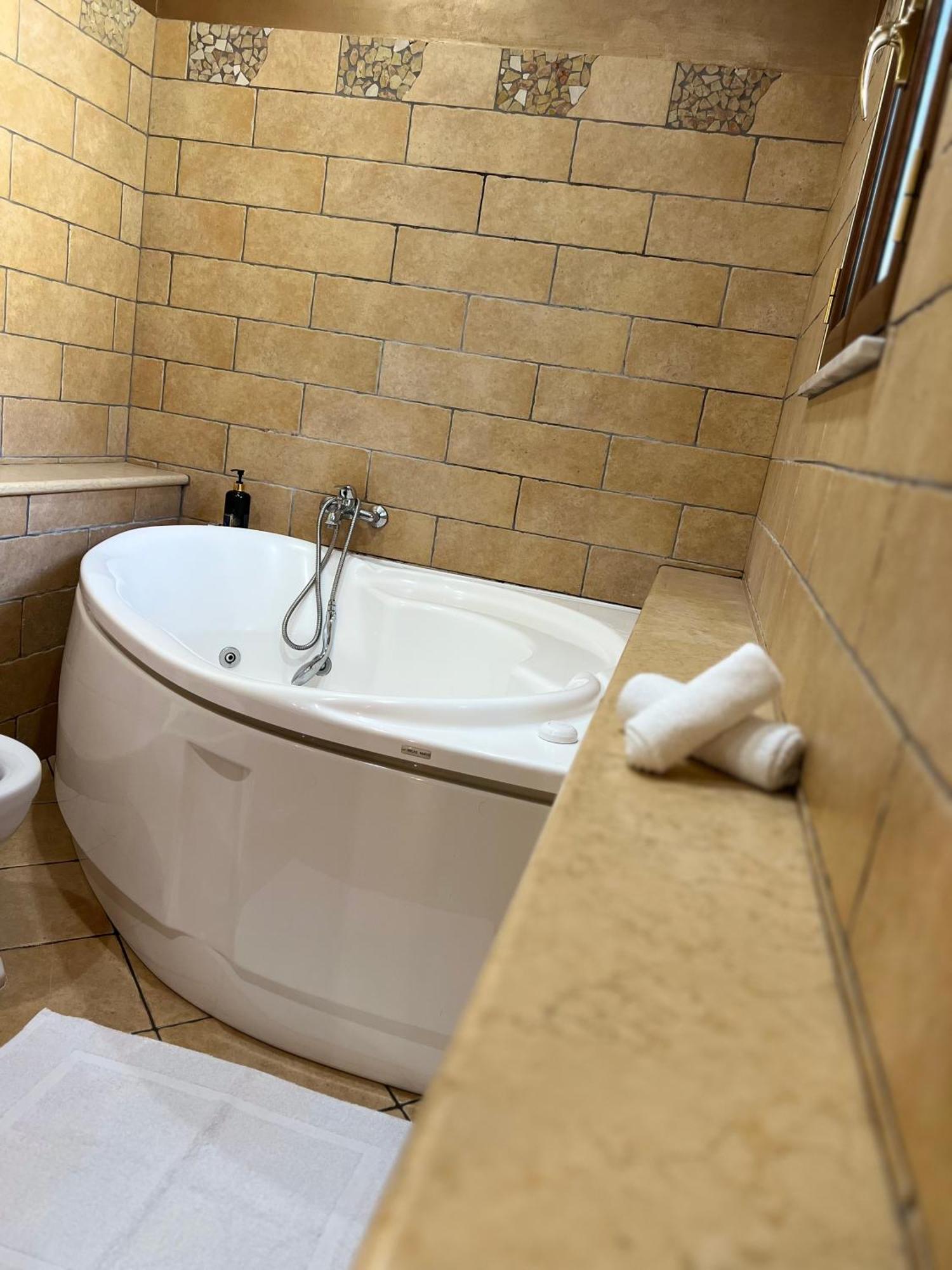 Bacio Del Sole Apartment باليرمو المظهر الخارجي الصورة